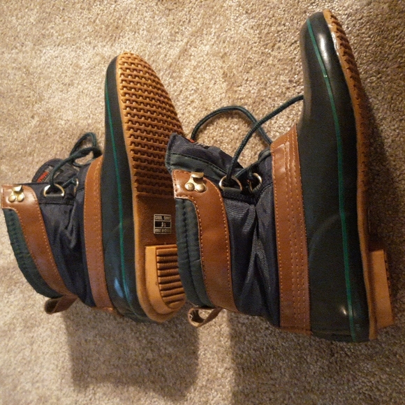 Northwest Territory Snow Boots - Picture 4 of 8